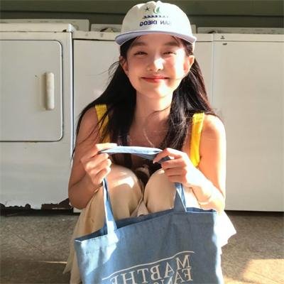 大老千与小妖精